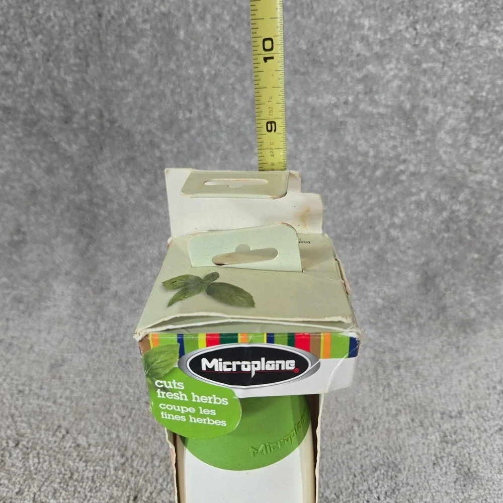 Microplane Herb Mill Green White Scissor Blades Manual Kitchen Tool‎